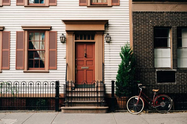 a building in greenwich street